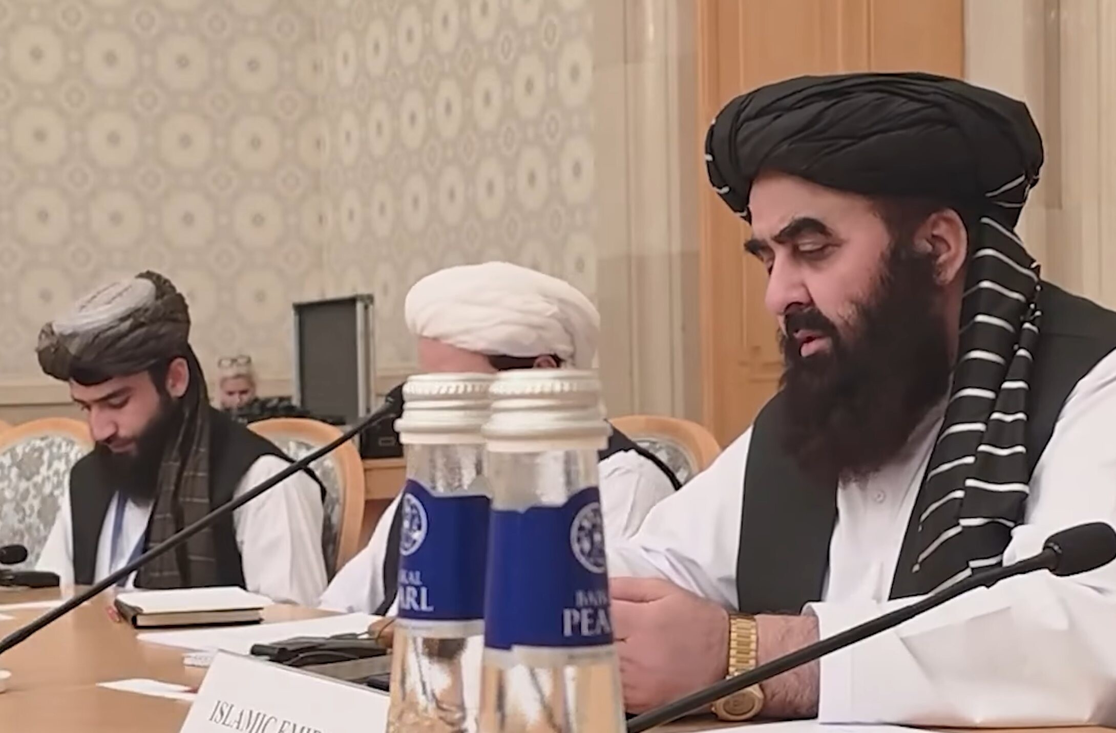 Amir Khan Muttaqi (desno) u Moskvi, 5. listpada 2026.