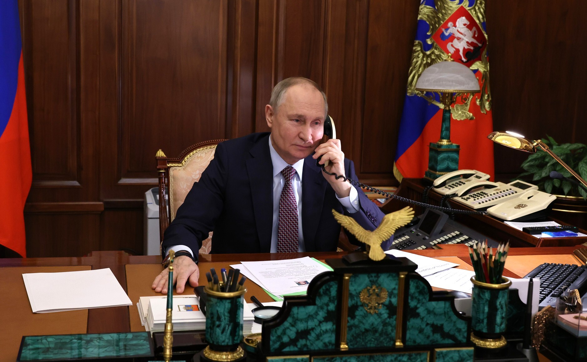 Putin na telefonu