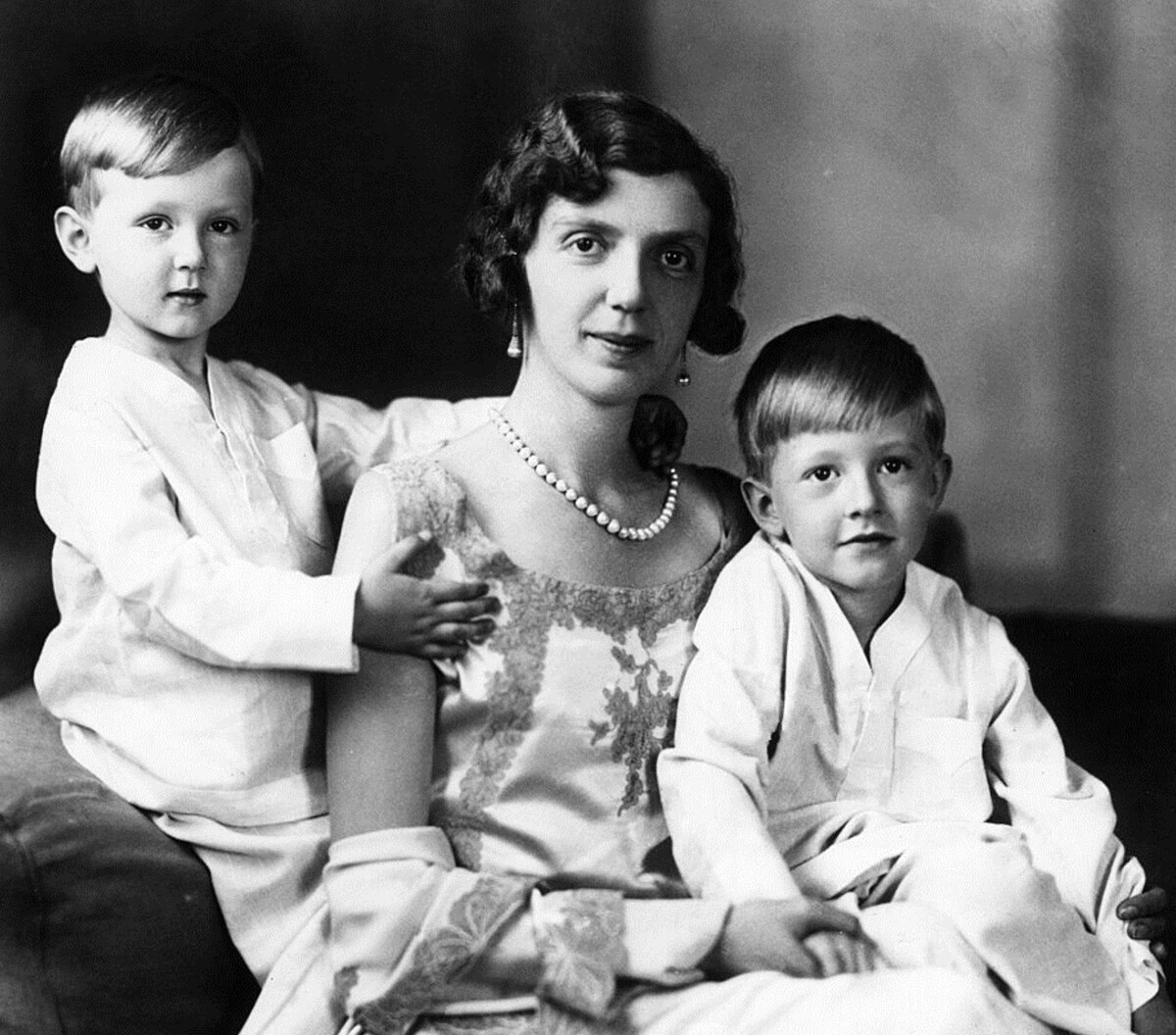 Mafalda with her sons in a 1931 photograph