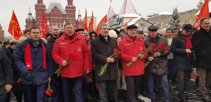 Pavel Grudinin (u sredini) / izvor: Pavel Grudinin Twitter