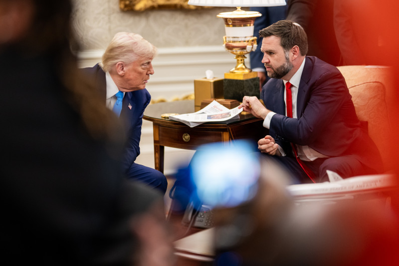 Donald Trump i JD Vance (izvor: Bijela kuća / javna domena)