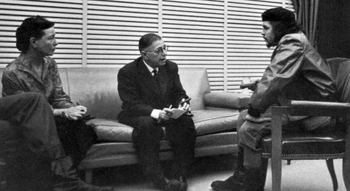 Jean-Paul Sartre and Simone de Beauvoir meeting Che Guevara in Cuba in 1960.