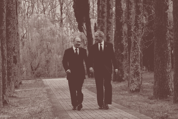 Vladimir Putin i George W Bush 2008. godine