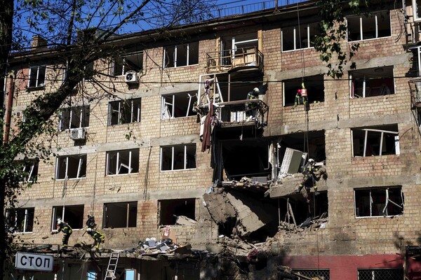 AP Photo/Evgeniy Maloletka/Guliver Image