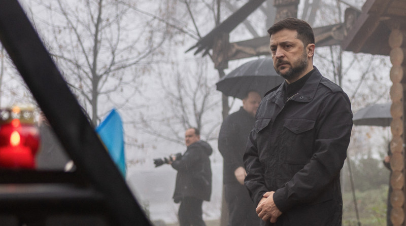 Zelenski pod pritiskom: optužbe o prikrivanju gubitaka na bojištu i nove antikorupcijske istrage