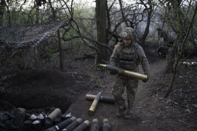 Rat u Ukrajini, 779. dan: Usvojen kontroverzni zakon o dodatnoj mobilizaciji, ukrajinske vlasti navode kako su ruske navođene bombe trenutačno jedan od najvećih izazova, visoki general tvrdi da ih Rusi na istoku brojčano nadmašuju "7 do 10 puta"