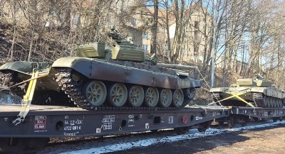 Poklon iz Češke: Tenkovi i borbena vozila za Ukrajinu