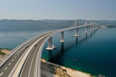 Najveći infrastrukturni projekt u povijesti neovisne Hrvatske: Otvara se Pelješki most, financiran većinom novcem EU-a, izgrađen od strane kineske kompanije