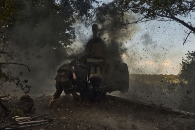 Rat u Ukrajini, 501. dan: Moskva slanje kazetnog streljiva Ukrajini nazvala "očajničkim činom", intenzivno granatiranje Belgoroda, ukrajinska strana tvrdi da je zaustavljen pokušaj ruskog napretka u sektoru Liman
