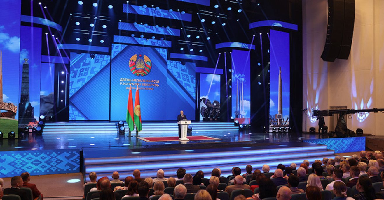 Lukašenko održao govor povodom Dana neovisnosti: "Mržnja prema svemu što je slavensko na Zapadu se prenosi s koljena na koljeno, koriste istu riječ za 'rob' i 'Slaven', a sad ubrzano naoružavaju Poljsku protiv nas"